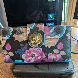 Buxton Ladies Floral Wallet